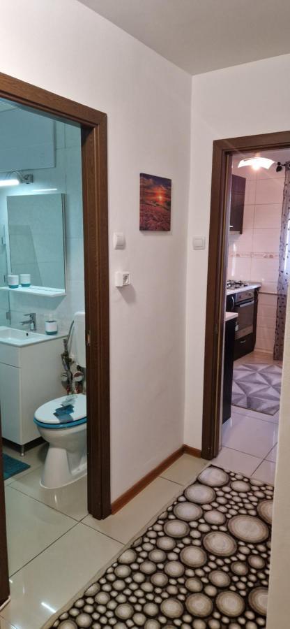 Two Rooms Parc Ior Apartament ブカレスト エクステリア 写真